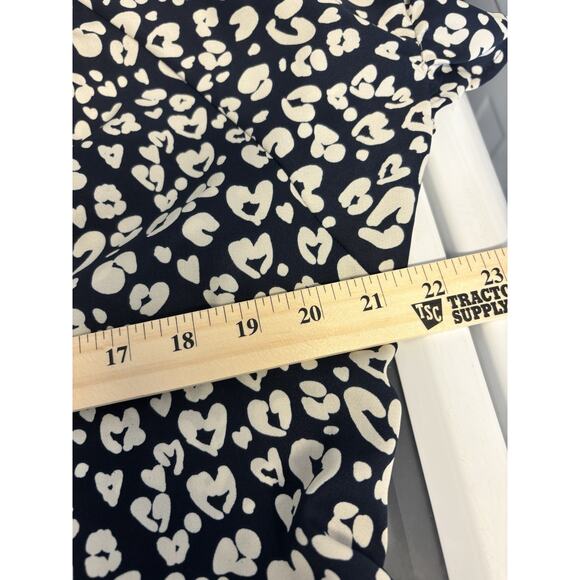 Umgee Navy And Cream Blouse Size Small - Picture 4 of 4